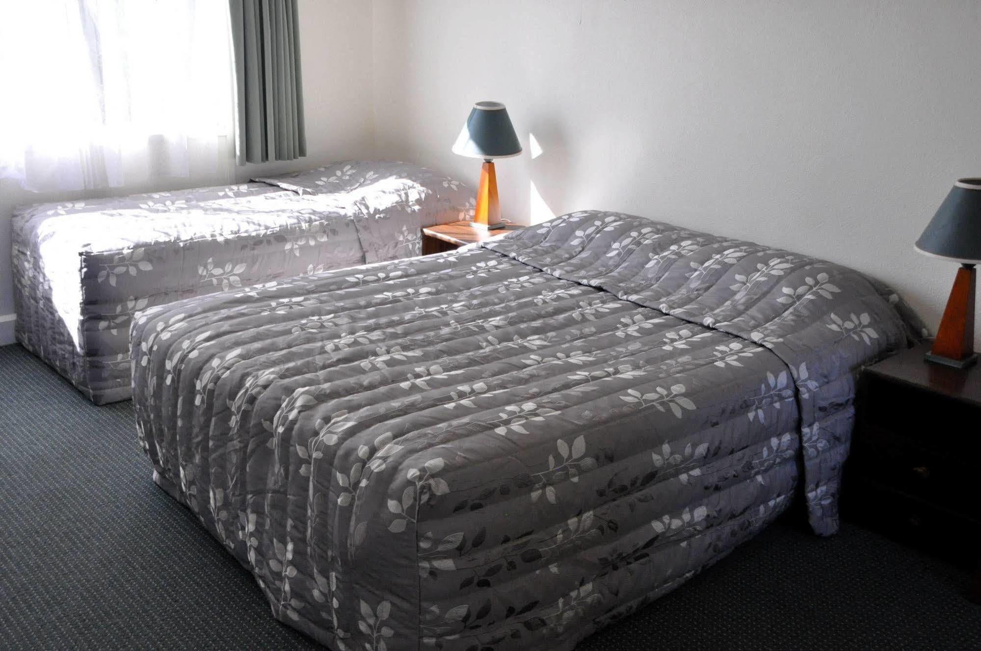 Braemar Motor Inn New Plymouth Extérieur photo